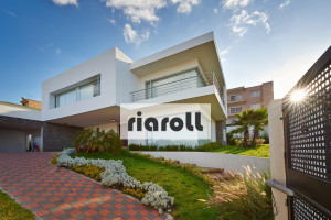 Снимка номер 1 за Riaroll - Външни ролетни щори, ролетни гаражни врати