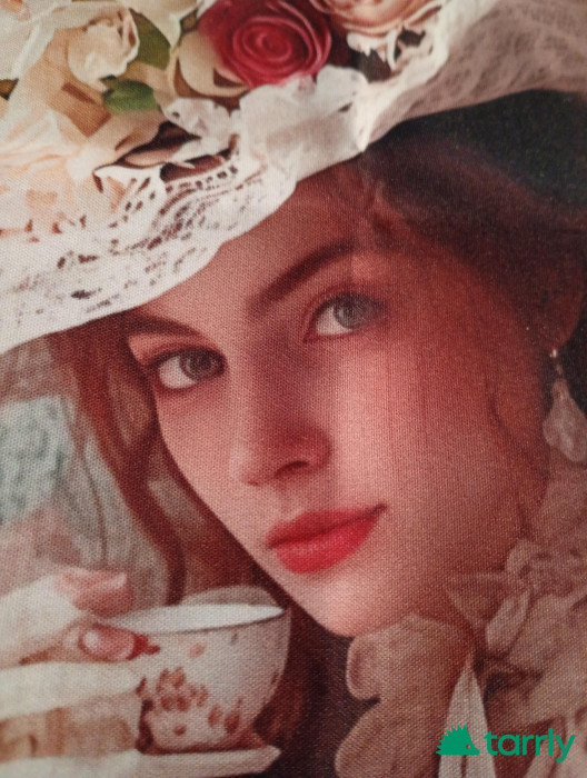 Снимка номер 1 за Дамата с кафето